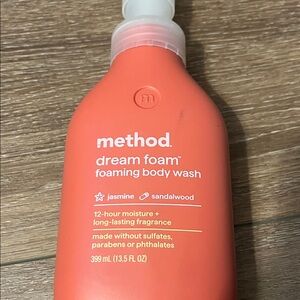 New!!! Dream Foam Foaming Body Wash - Jasmine and Sandalwood